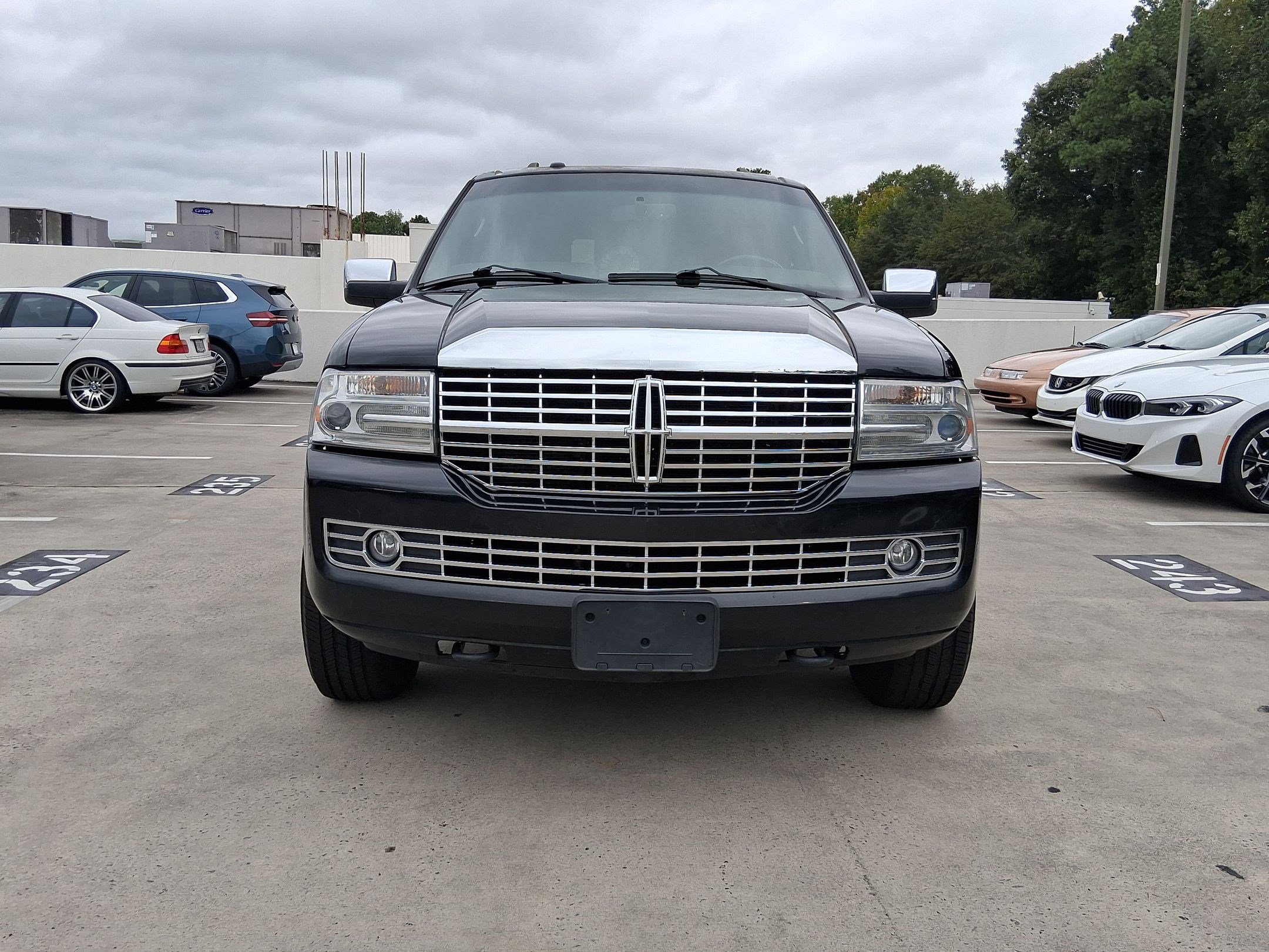 2014 Lincoln Navigator L photo 3