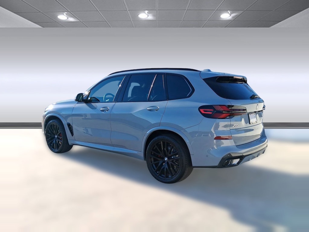 New 2026 BMW X5 sDrive40i SUV