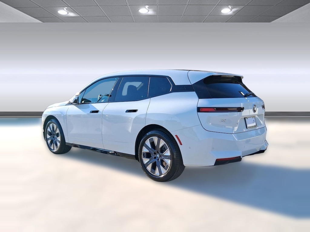 New 2026 BMW iX xDrive60 SUV