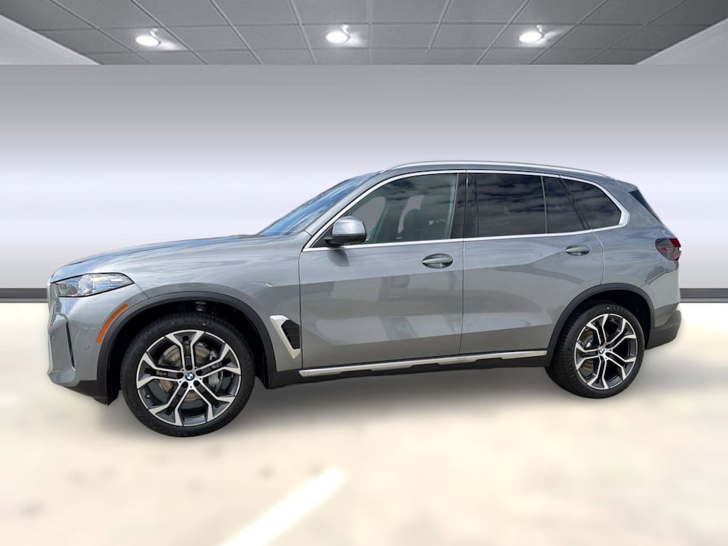 New 2026 BMW X5 sDrive40i SUV
