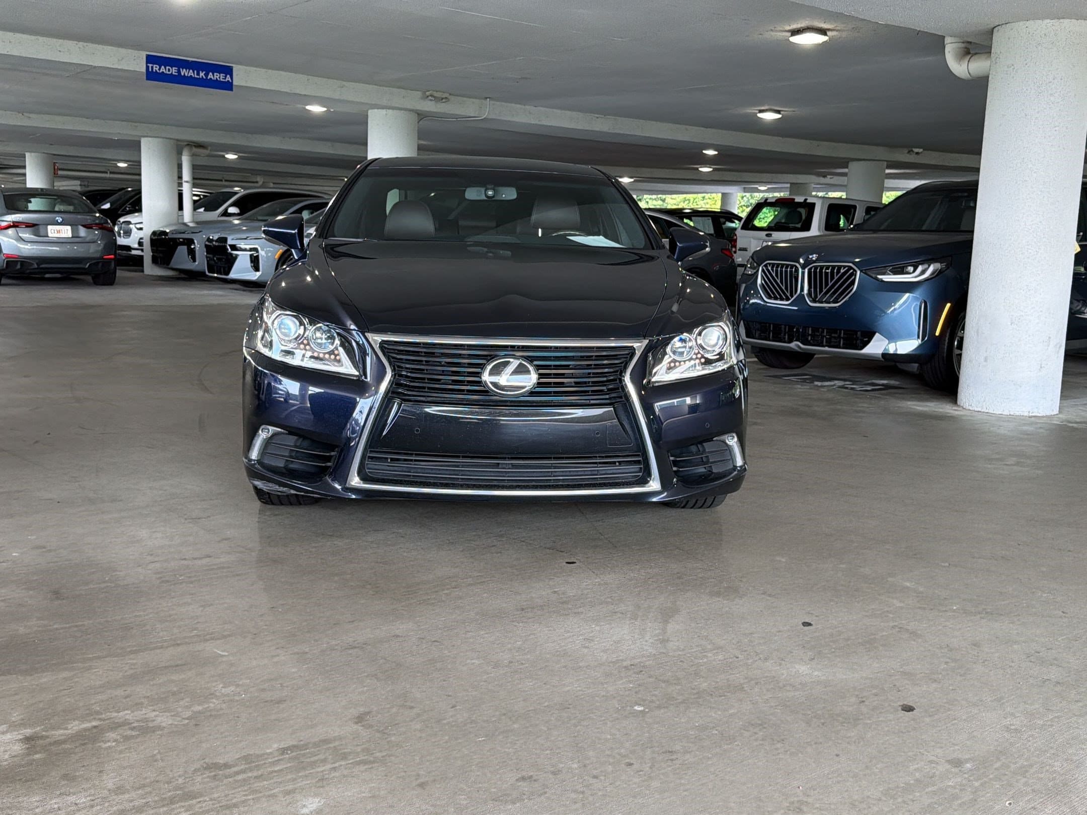 LS 460 Sedan
