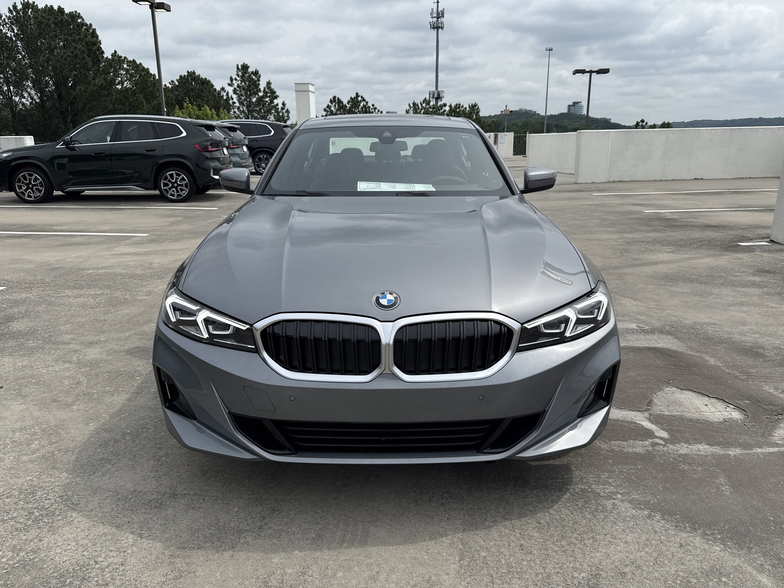 2025 Bmw 330i xDrive Sedan photo 2