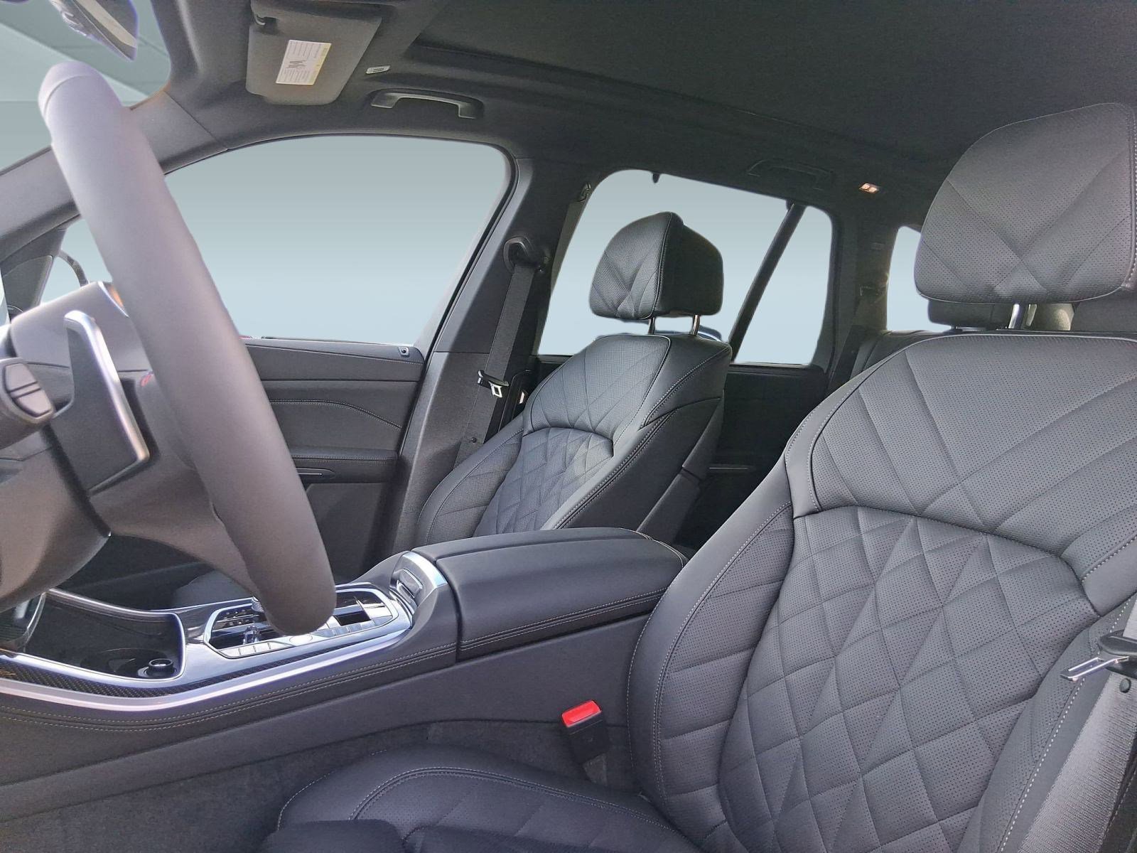 2026 Bmw X5 M60i photo 4