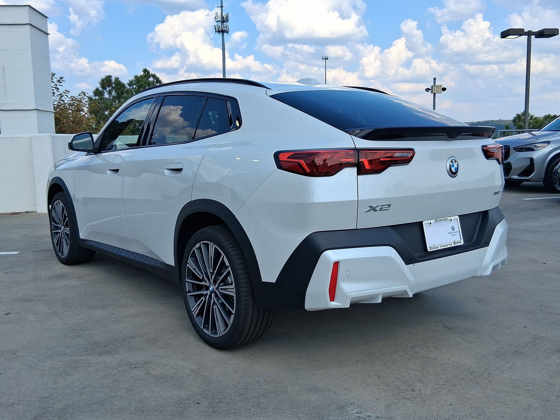 2026 Bmw X2 xDrive28i photo 3