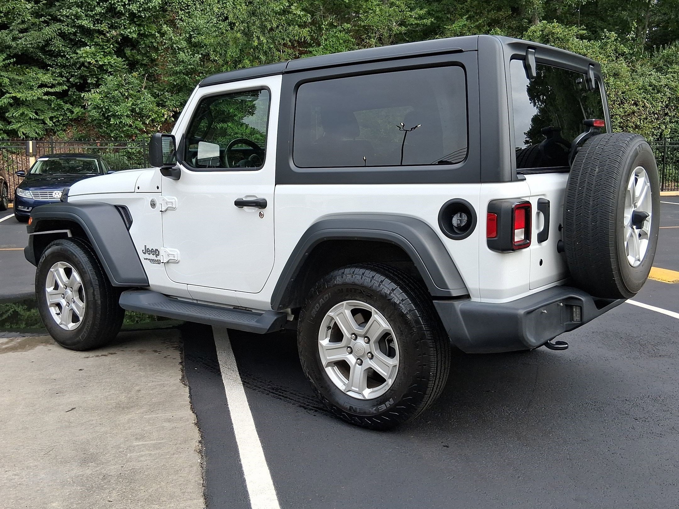 2019 Jeep Wrangler Sport photo 3