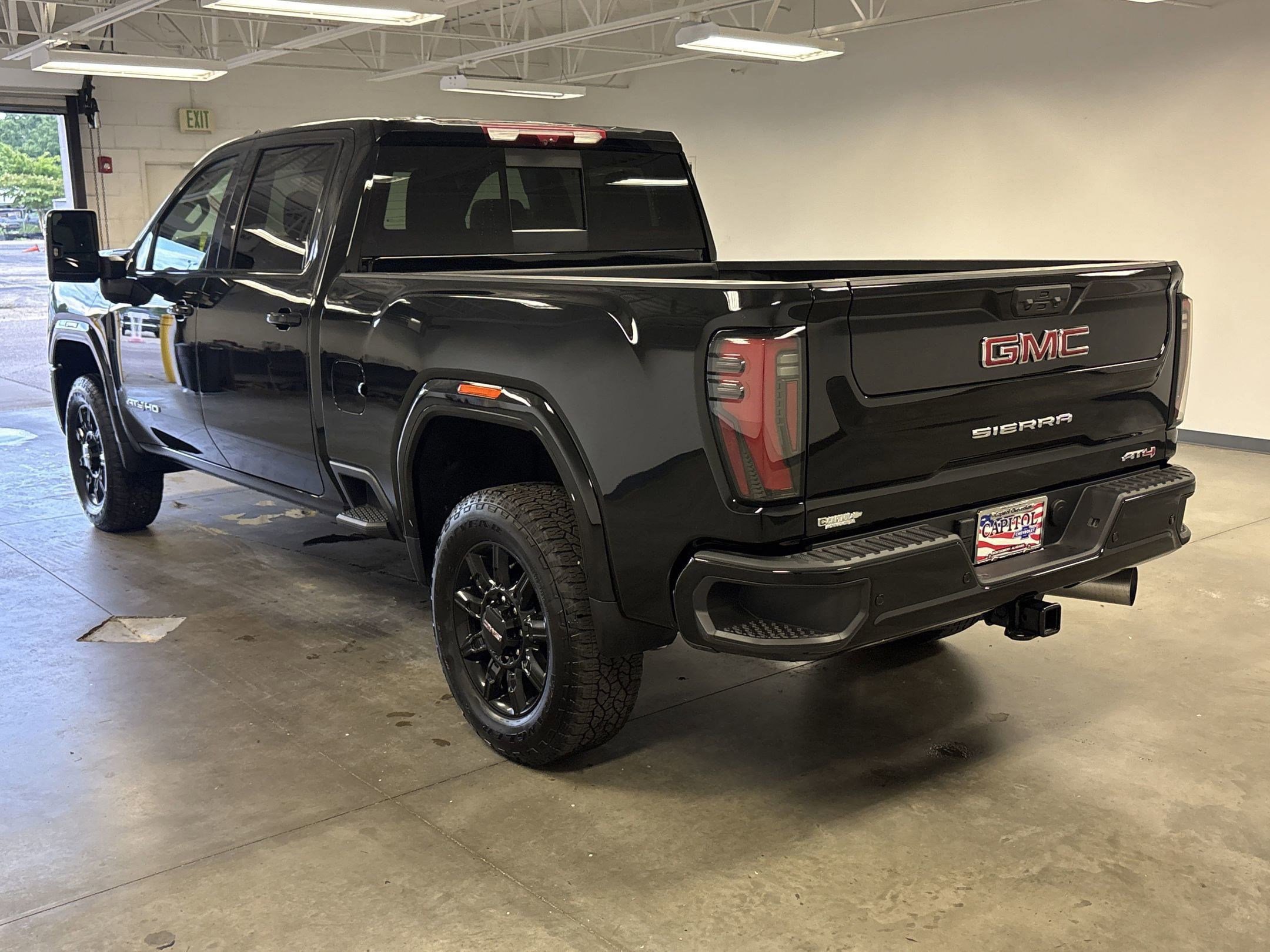 2025 Gmc Sierra 2500 HD AT4 photo 3