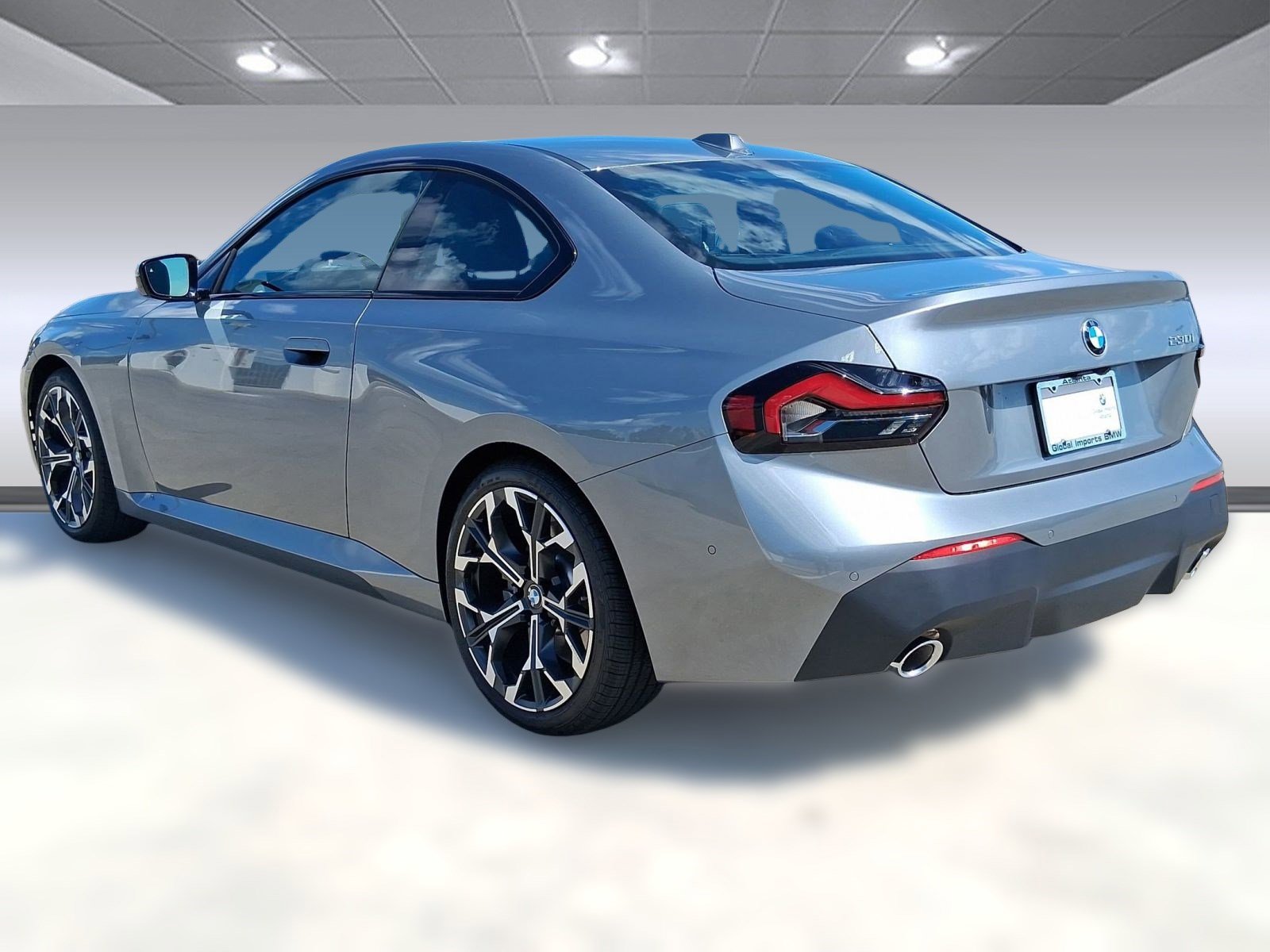 2025 Bmw 230i Coupe photo 3