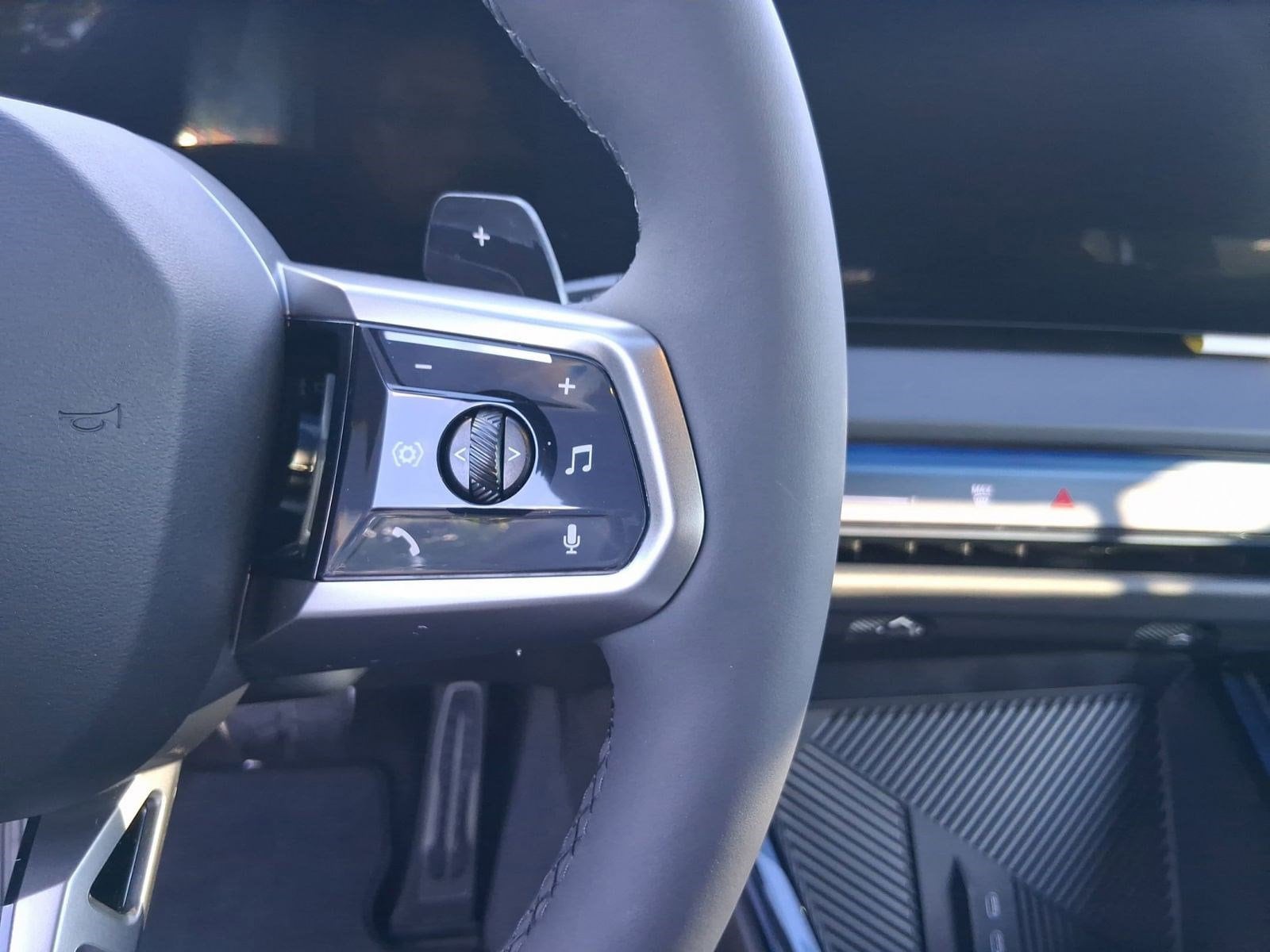 2026 BMW X3 30 - Photo 21