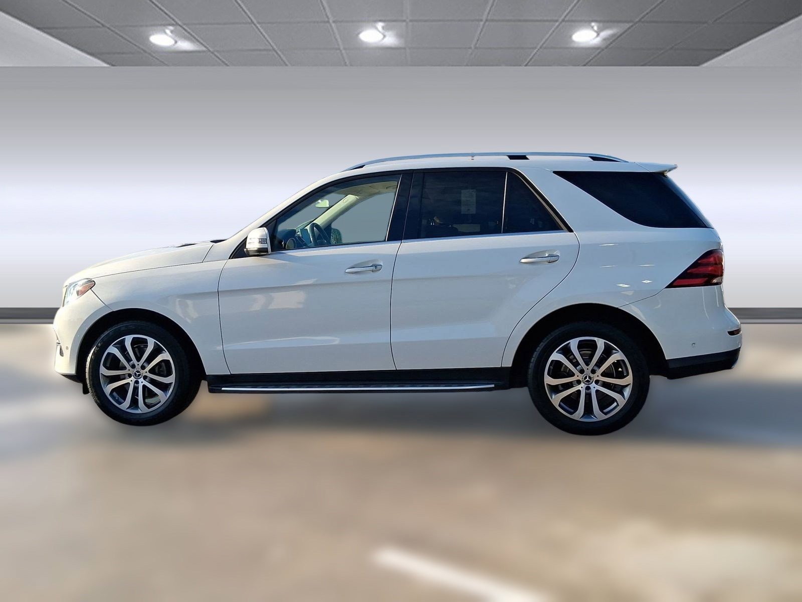 2018 Mercedes Benz GLE 350 photo 2