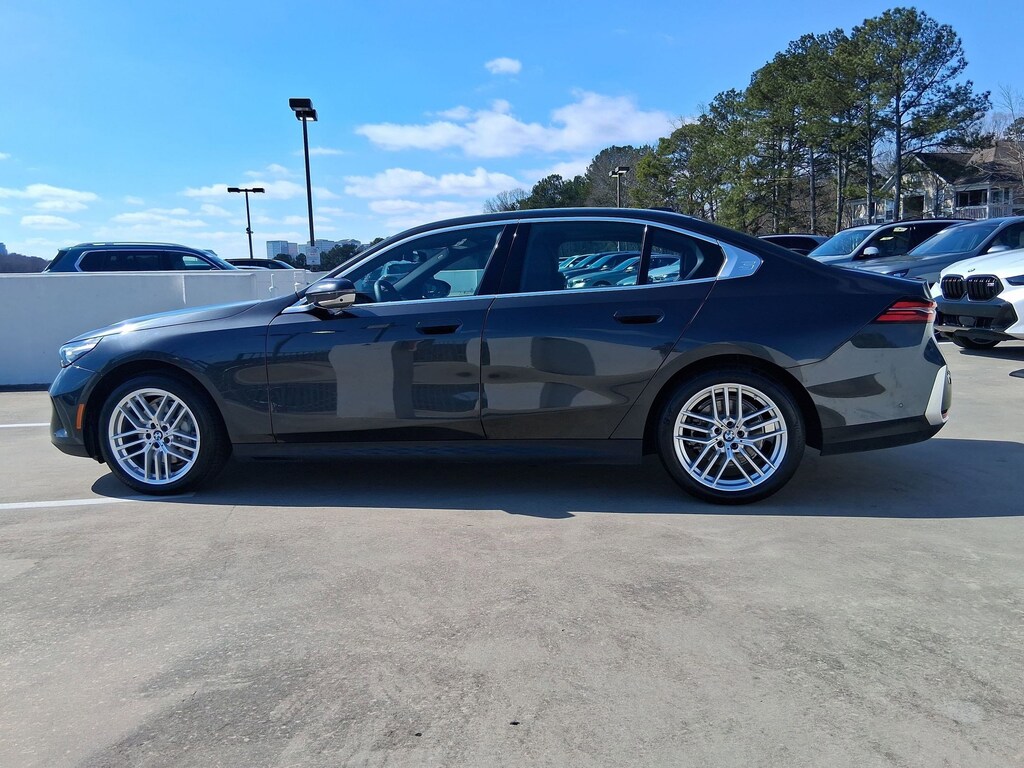 Used 2025 BMW 530i Sedan