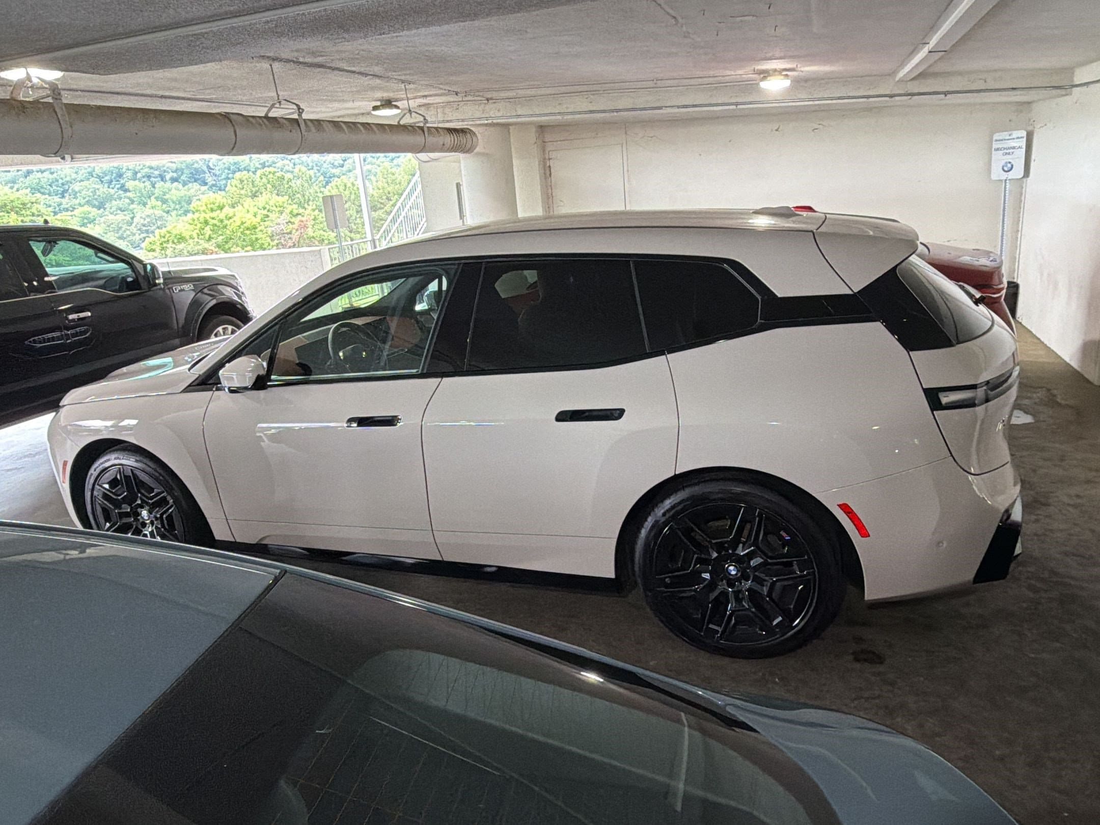 IX XDrive45 SUV