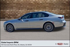 2025 BMW 740i Sedan