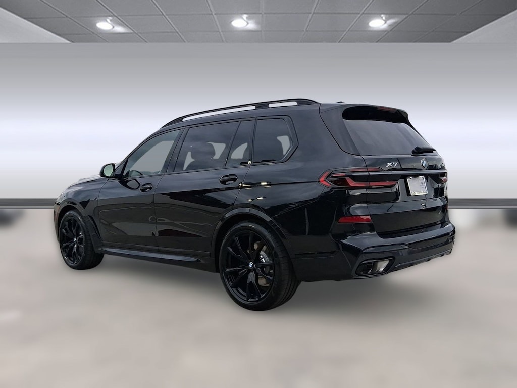New 2026 BMW X7 xDrive40i SUV