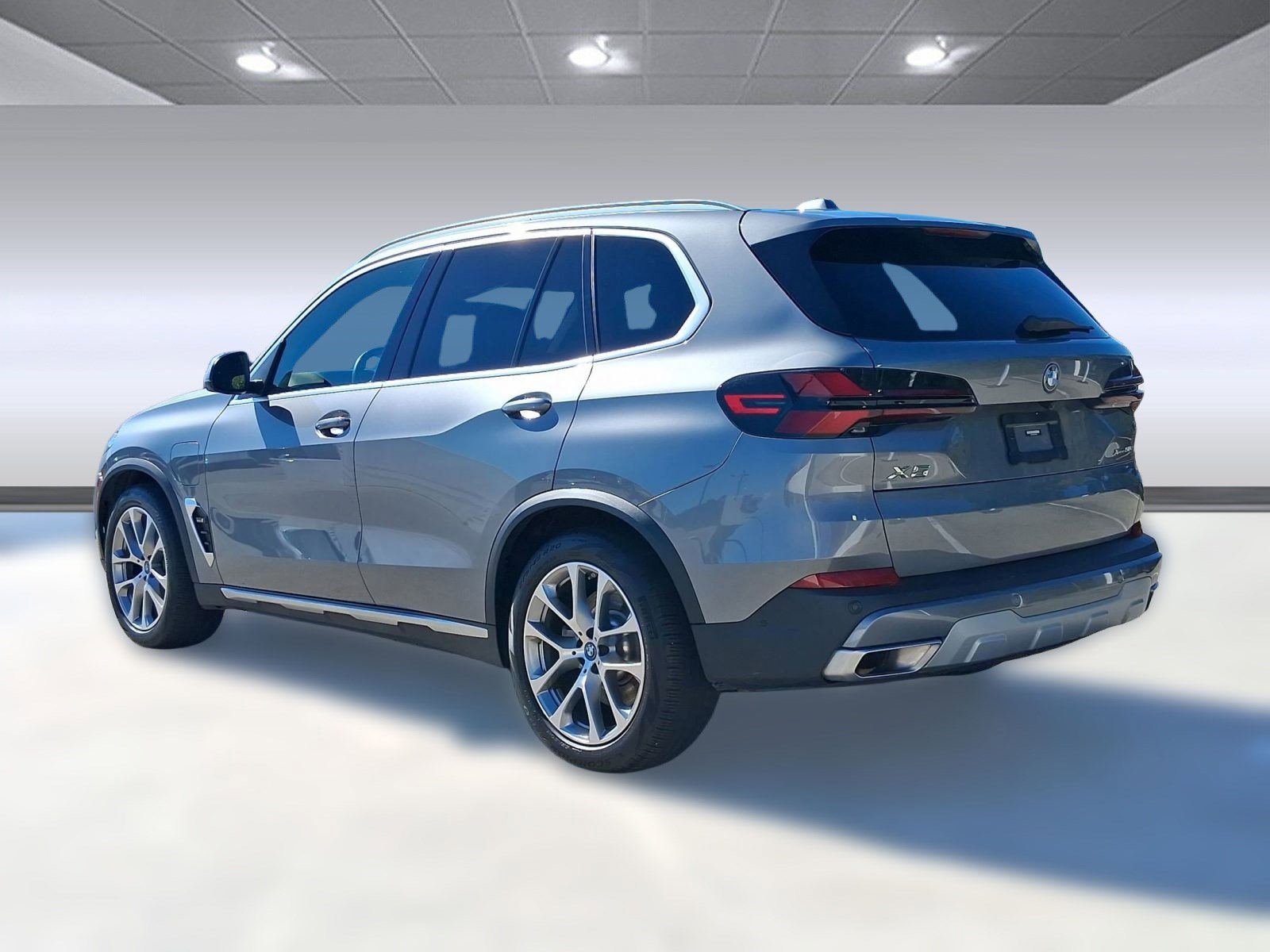 2024 Bmw X5 xDrive50e photo 3