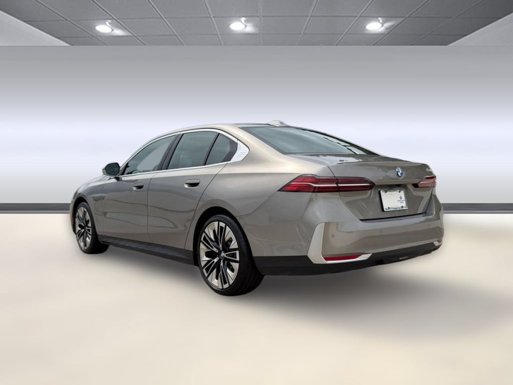 Used 2026 BMW 530i Sedan