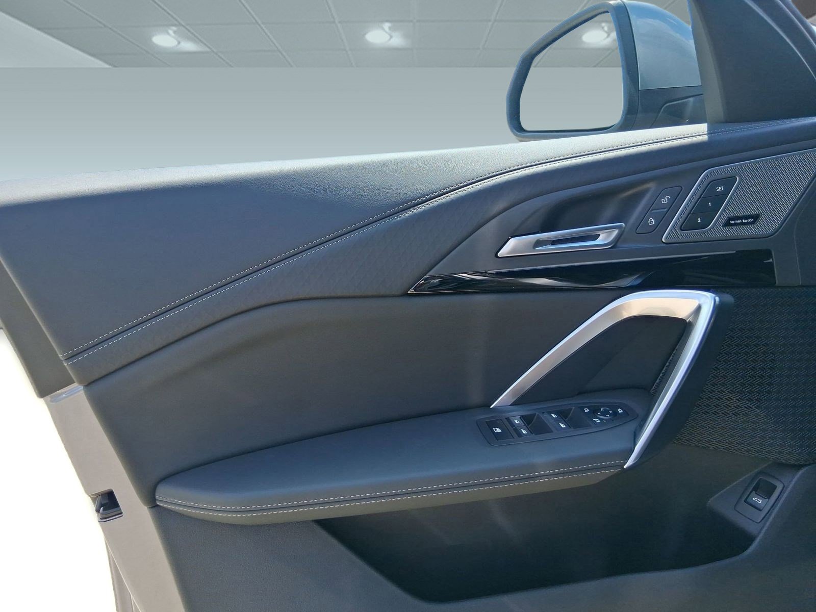 2026 BMW X2 28i - Photo 11