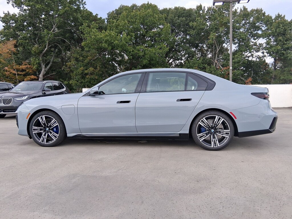 Used 2026 BMW 750e xDrive Sedan