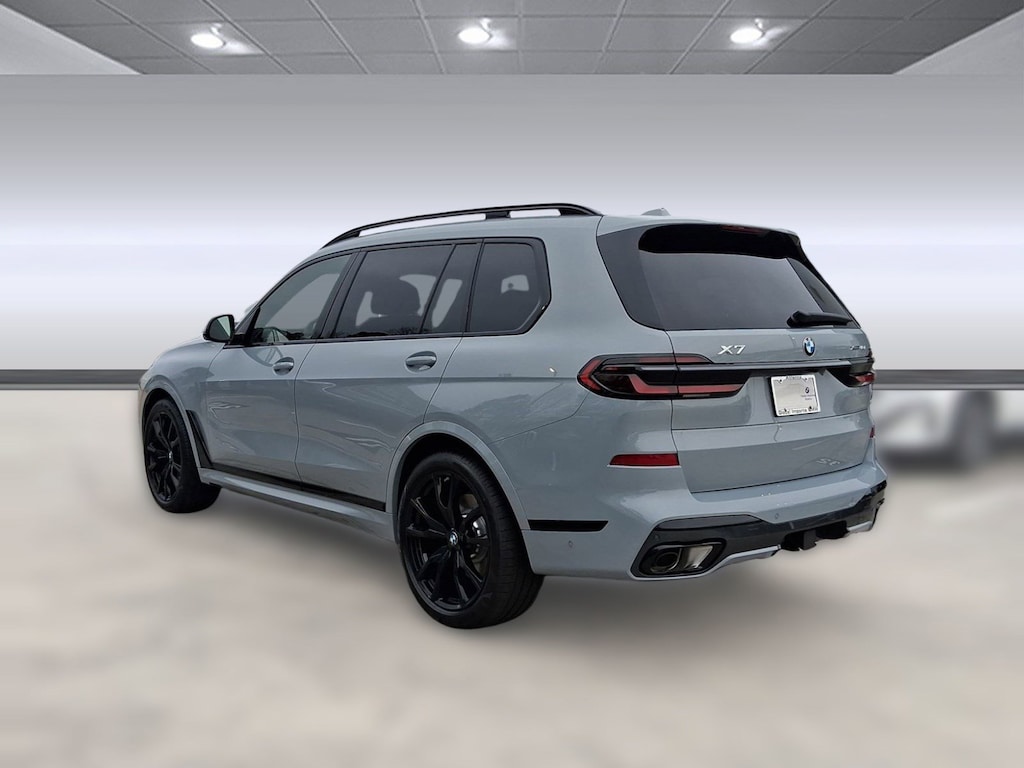 New 2026 BMW X7 xDrive40i SUV