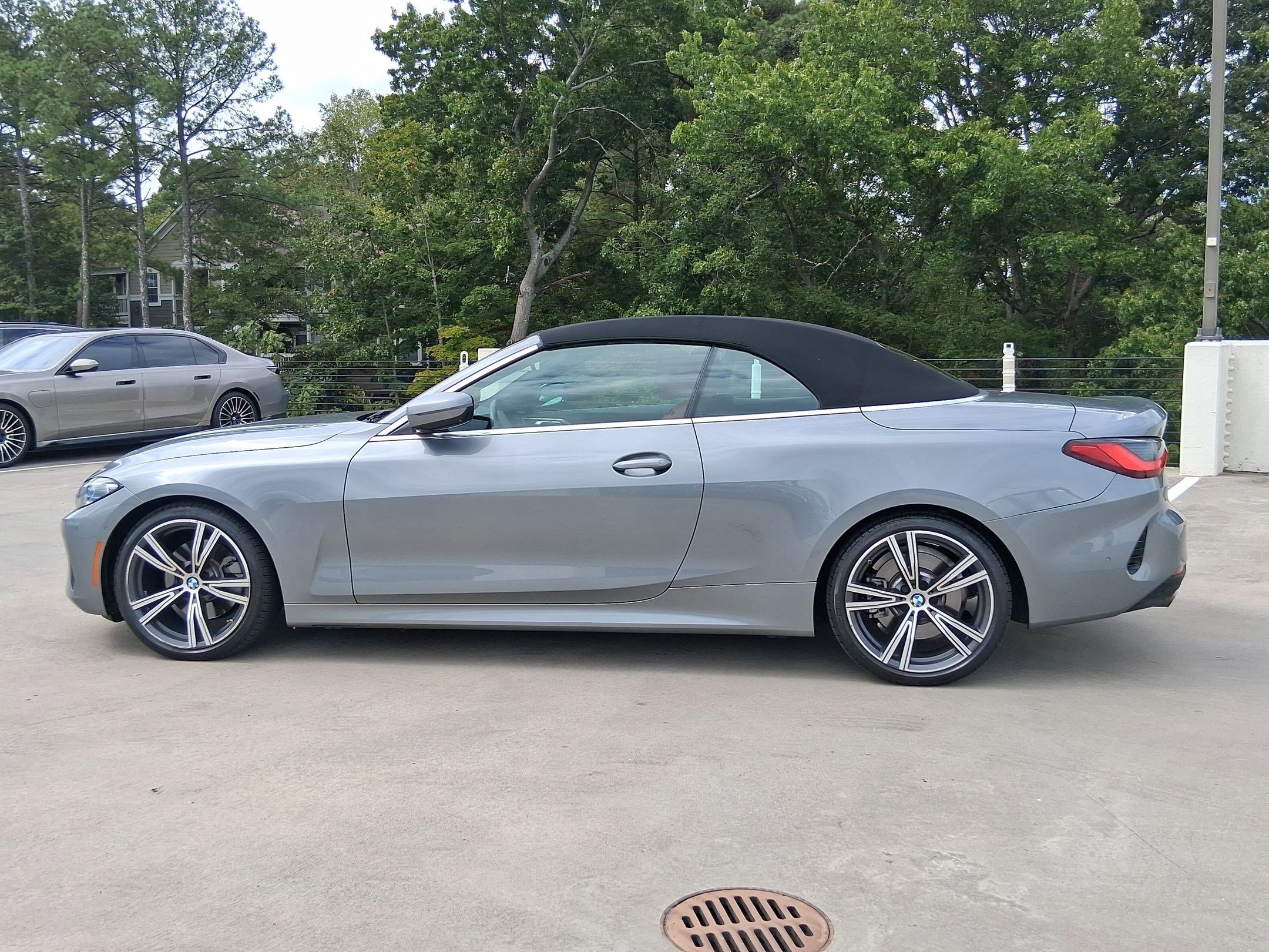 2023 Bmw 430i Convertible photo 2