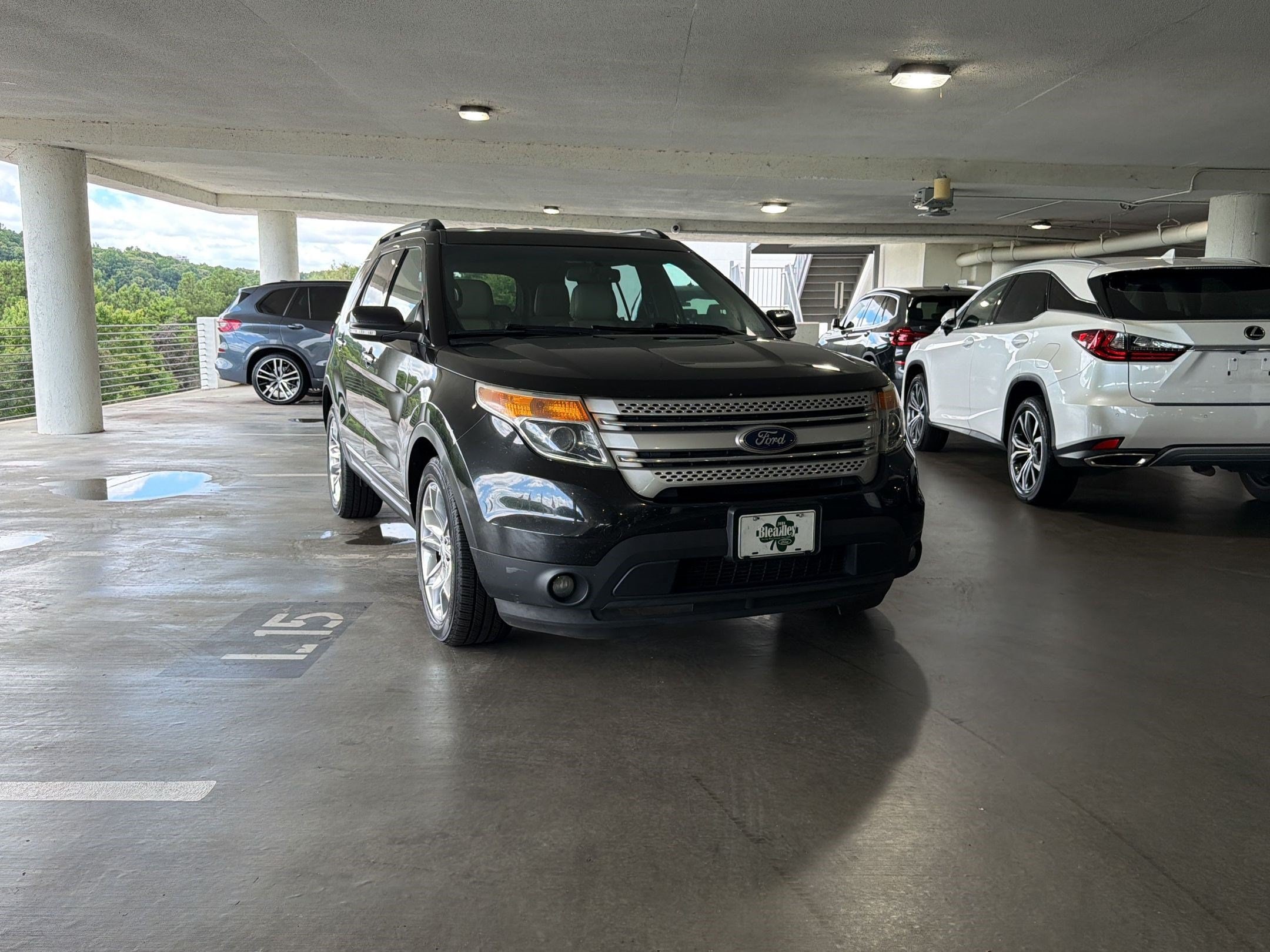 Explorer XLT SUV