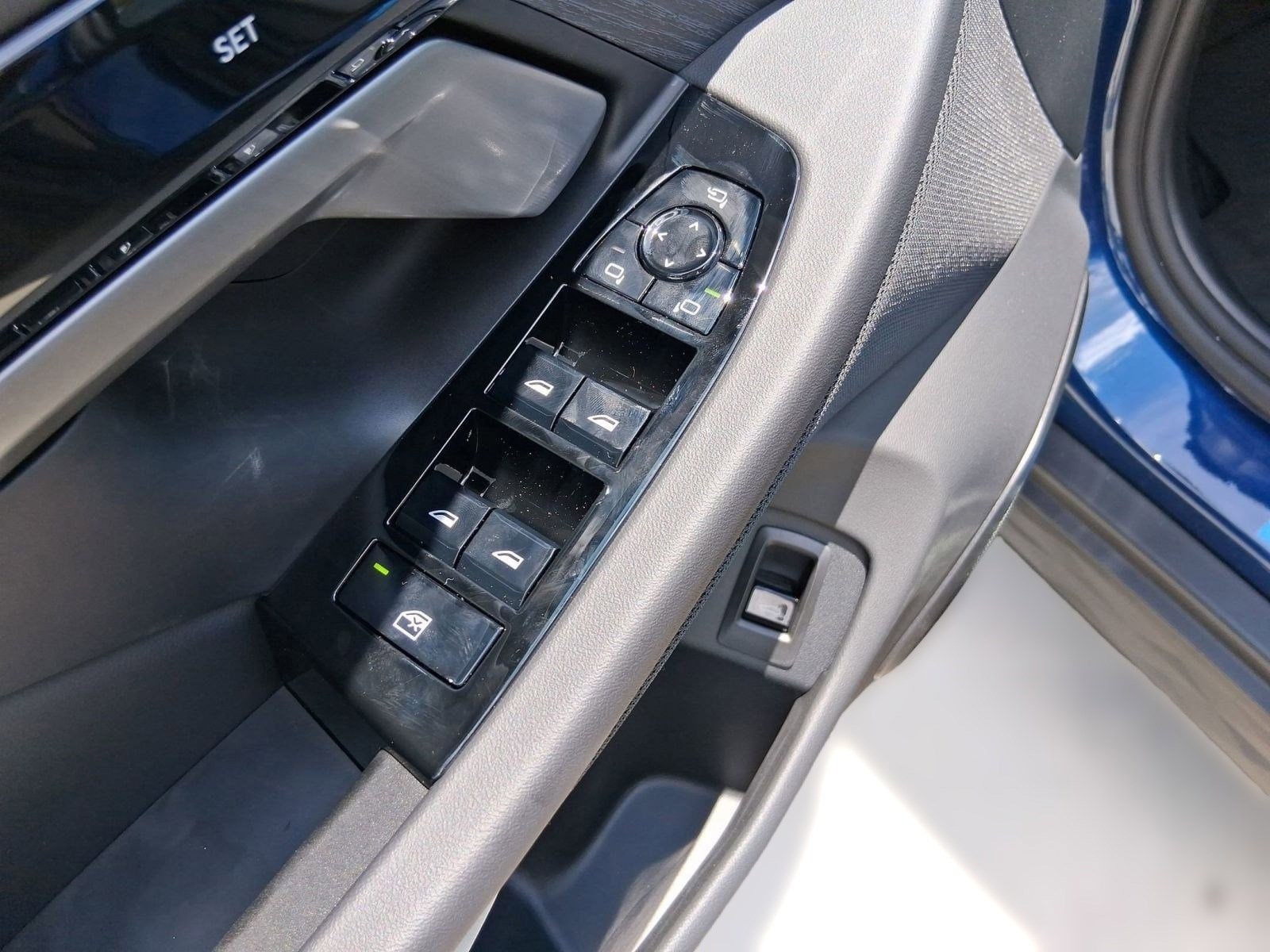 2026 BMW 5 Series 530i - Photo 21