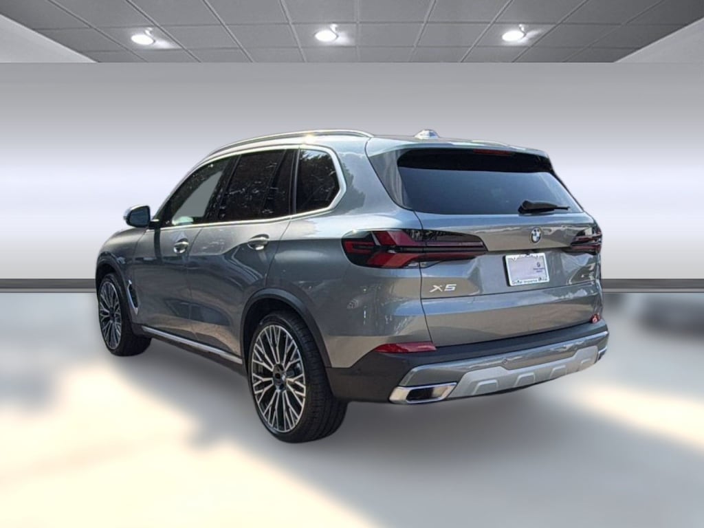 New 2026 BMW X5 xDrive40i SUV