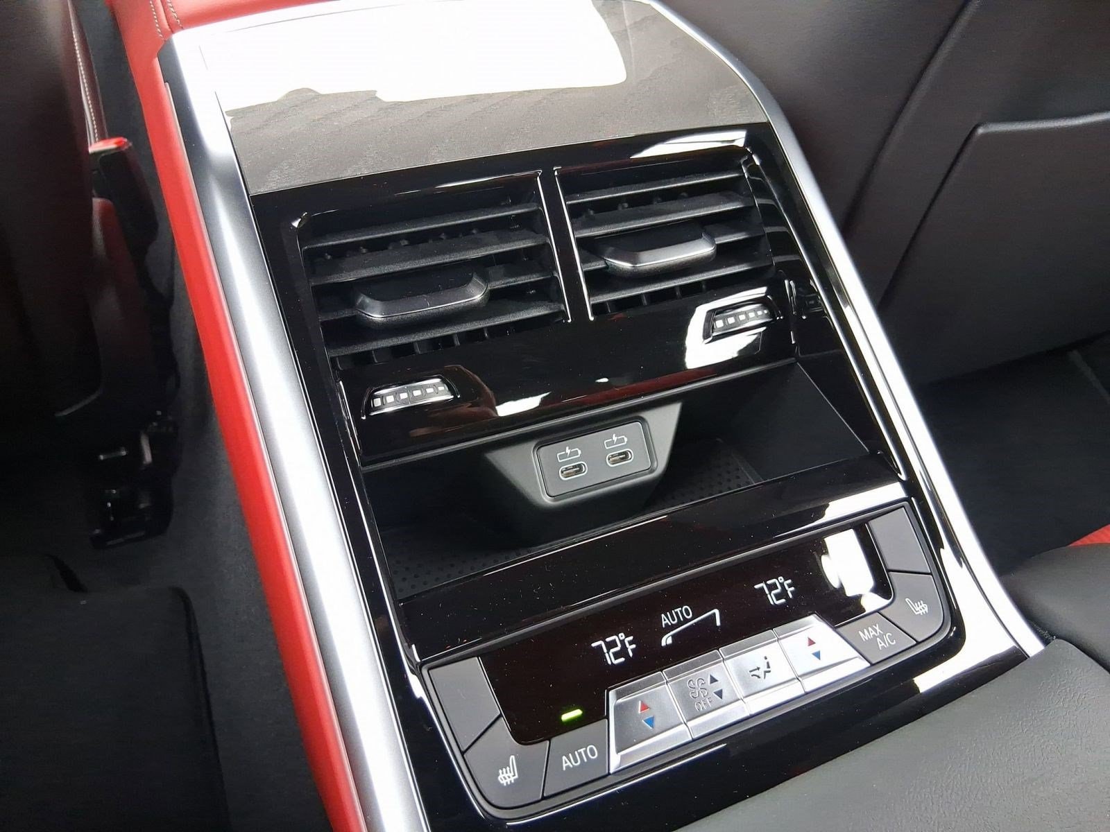 2026 BMW 8 Series 840i - Photo 30