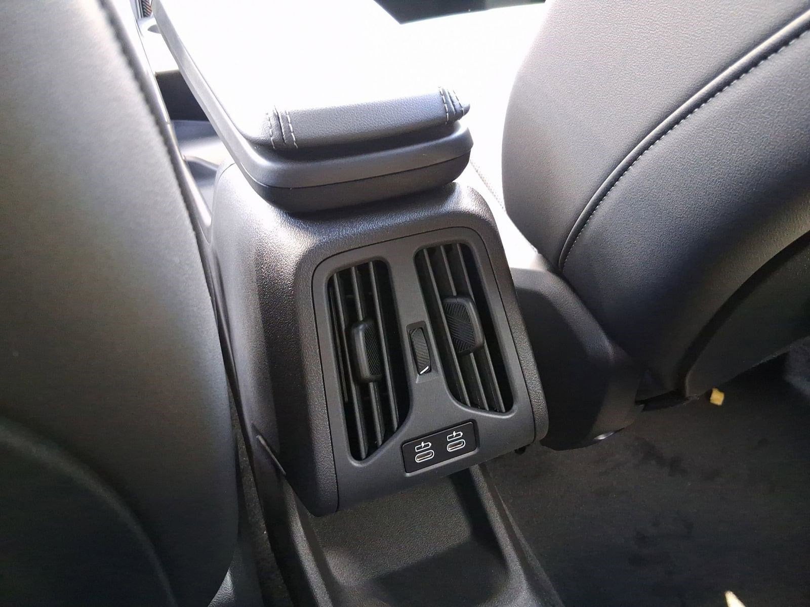 2026 BMW X2 28i - Photo 28