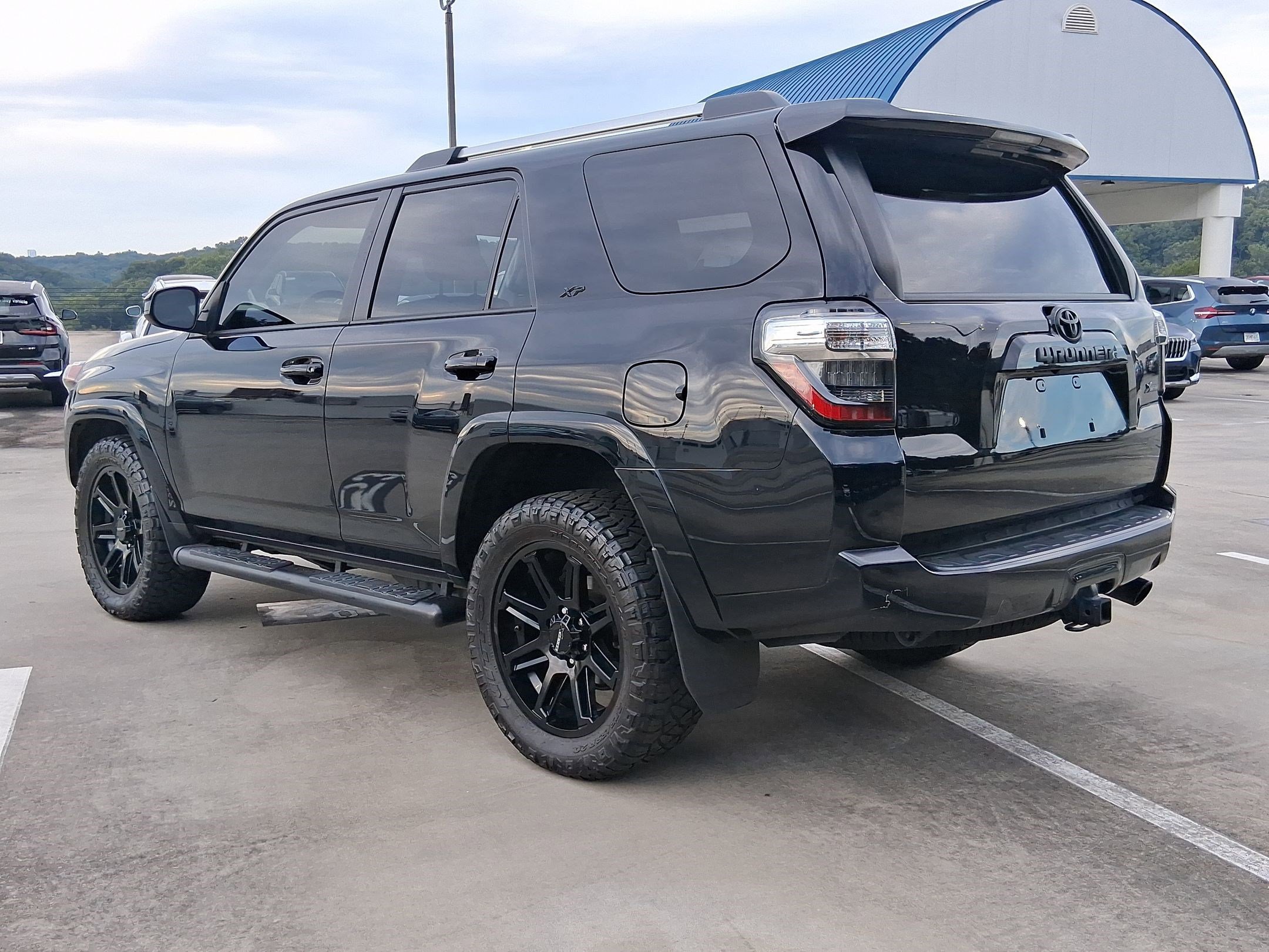 2023 Toyota 4Runner SR5 photo 3