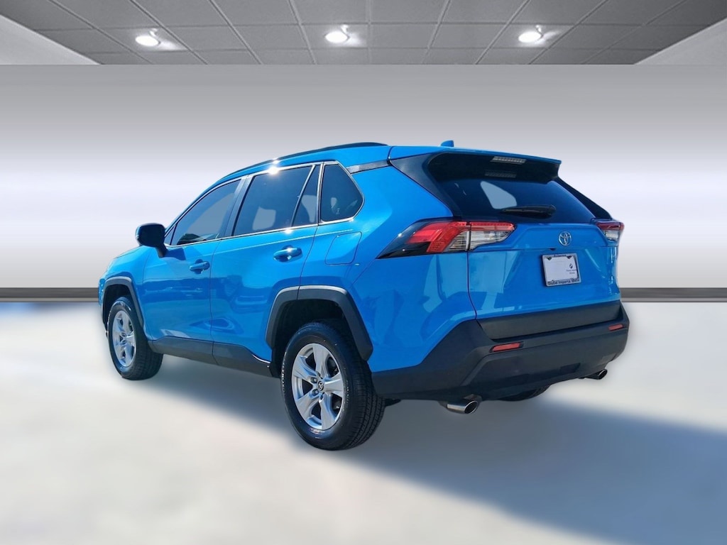 Used 2020 Toyota RAV4 XLE XLE FWD