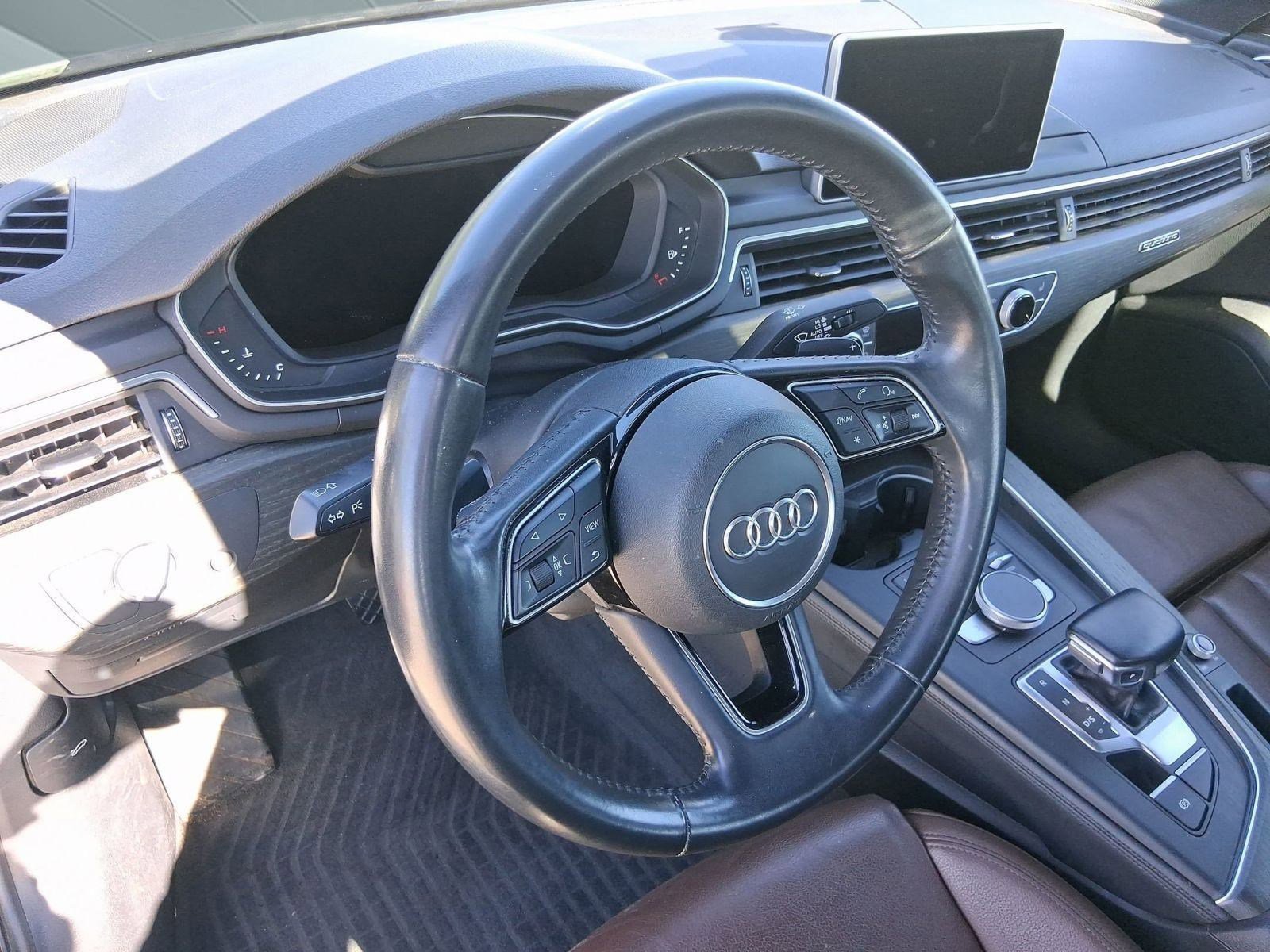 2019 Audi A4 2.0T Premium Plus 45 TFSI Quattro photo 4