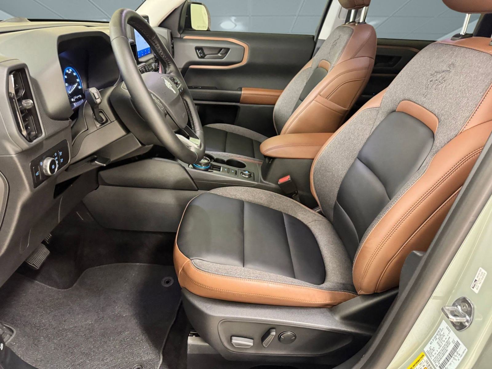2024 Ford Bronco Sport Outer Banks photo 3