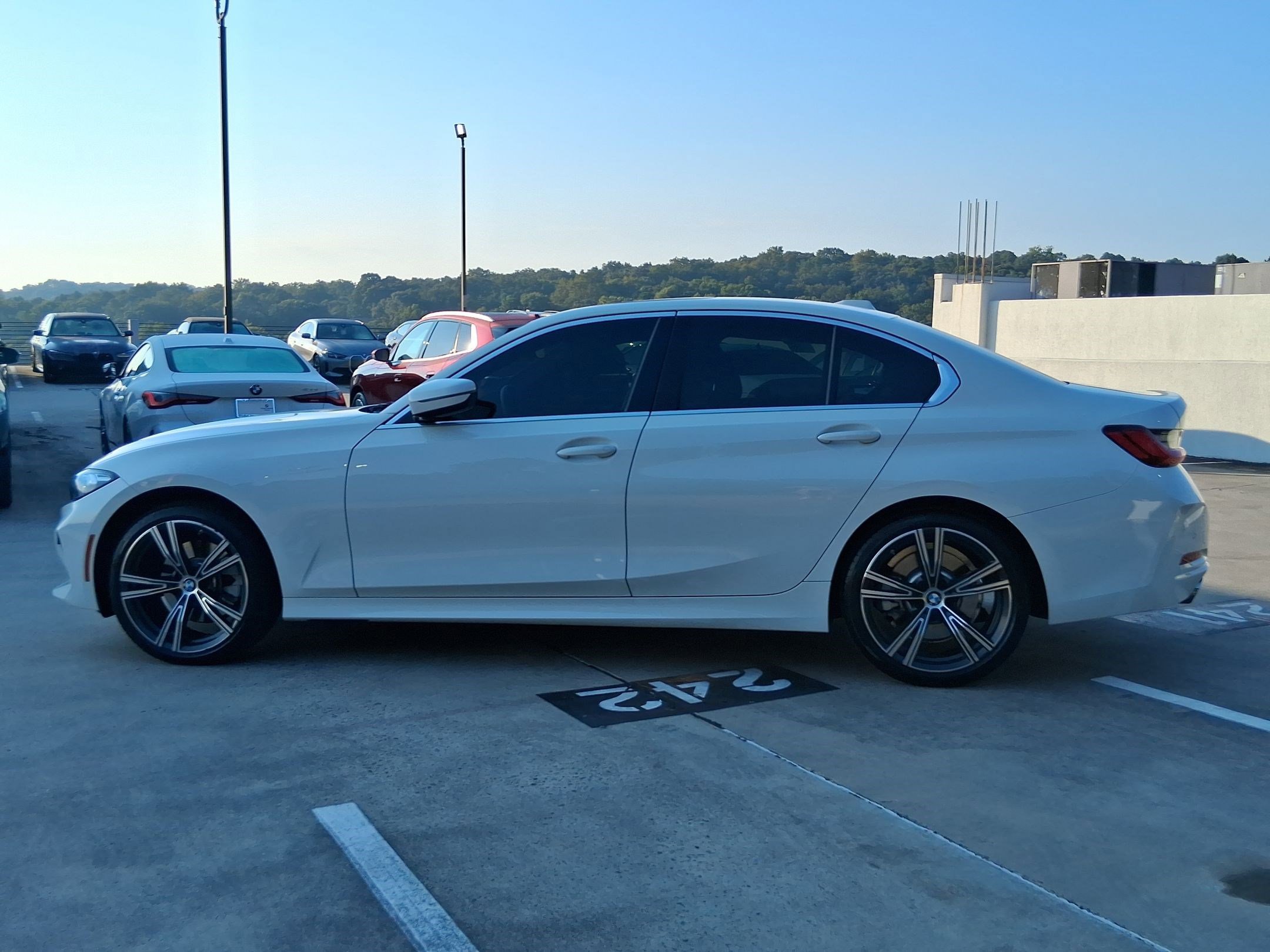 2024 Bmw 330i photo 2