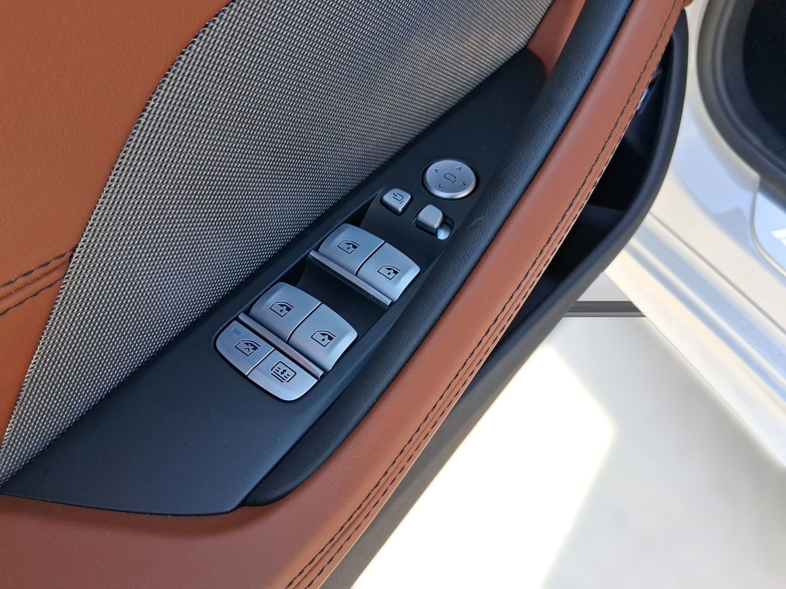 2026 BMW 8 Series 840i - Photo 22