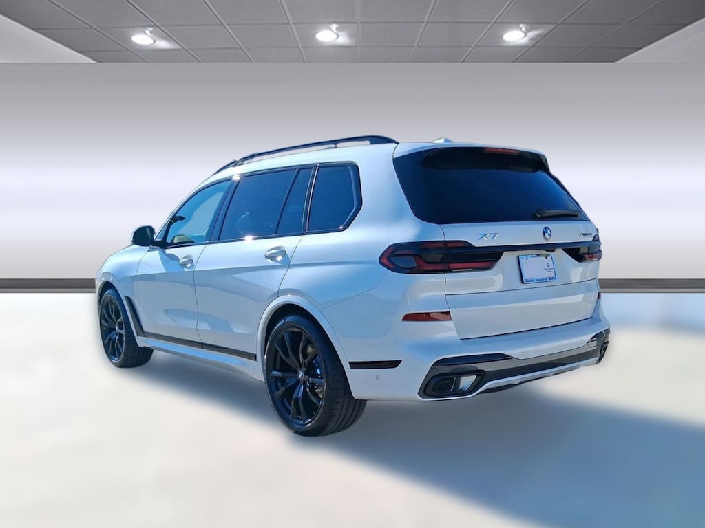 New 2026 BMW X7 xDrive40i SUV