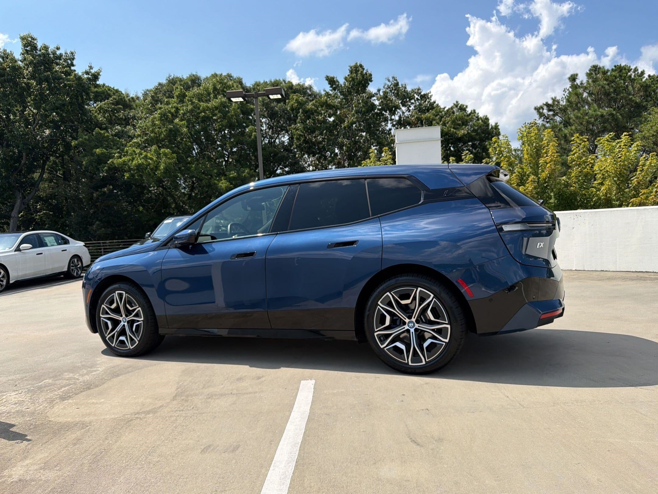 2024 BMW IX XDrive50 SUV