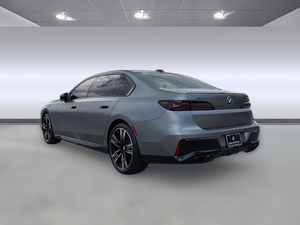 Certified 2023 BMW 760i xDrive Sedan