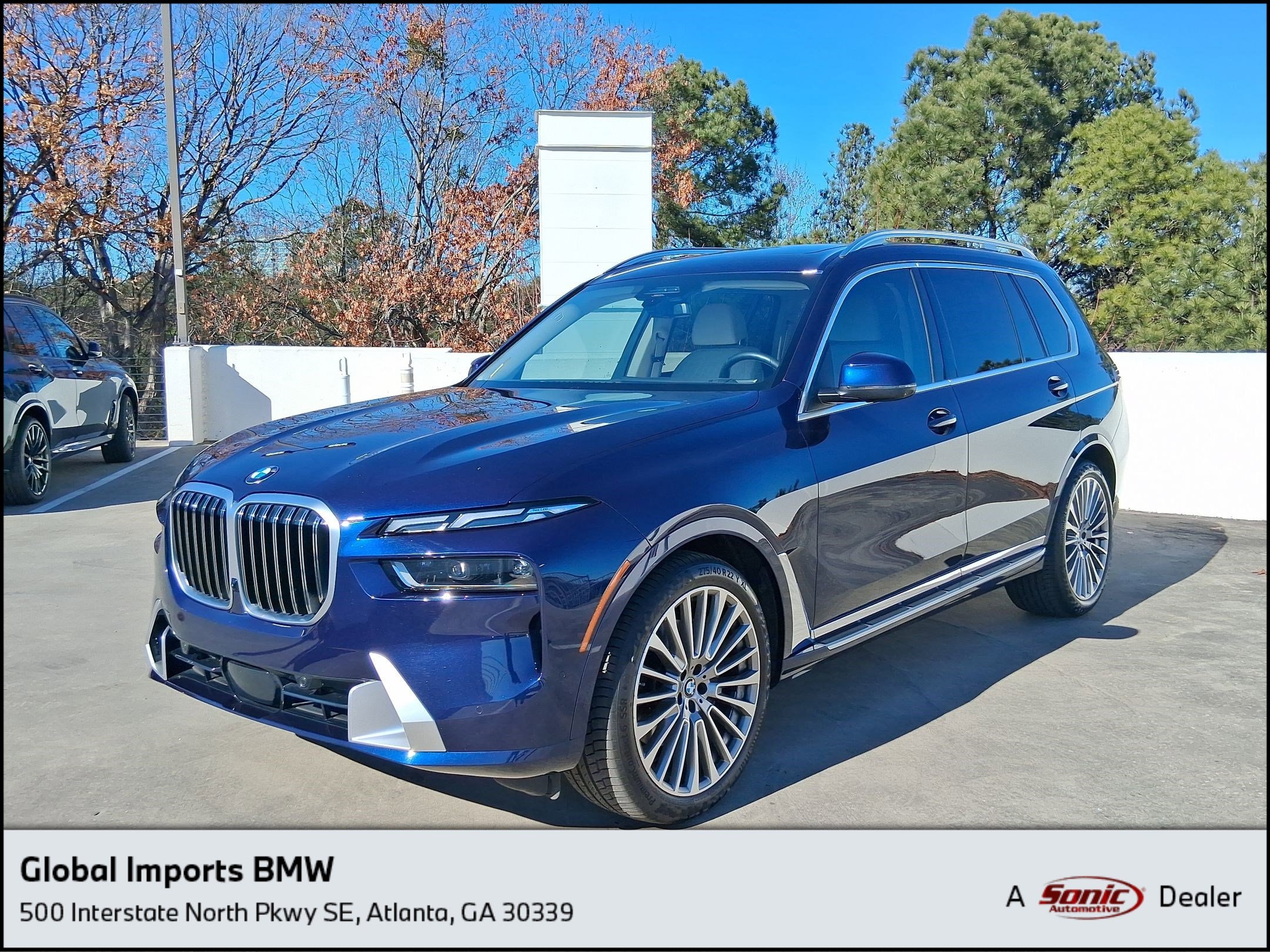 2023 BMW X7 40i's photo
