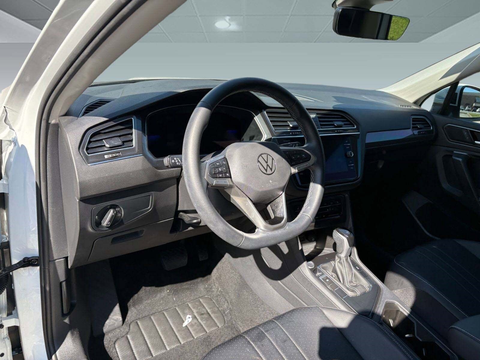 2022 Volkswagen Tiguan SE photo 4