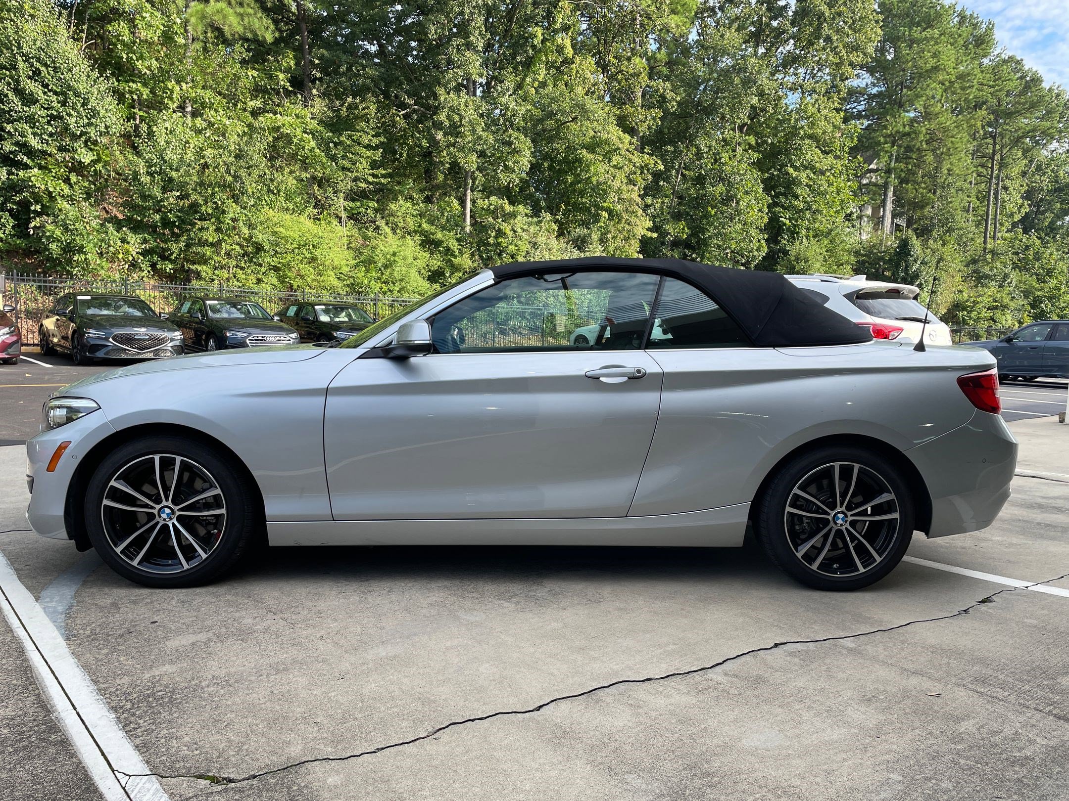 2020 Bmw 230i Convertible photo 2