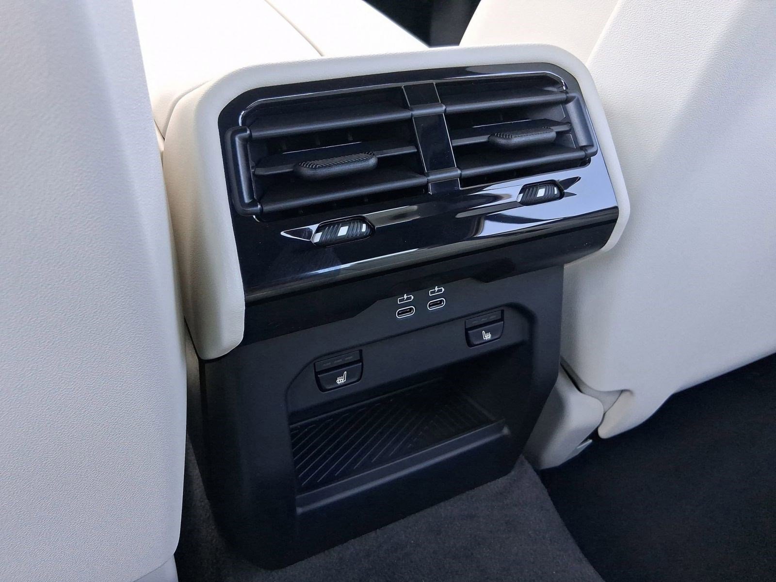 2026 BMW 5 Series 530i - Photo 29