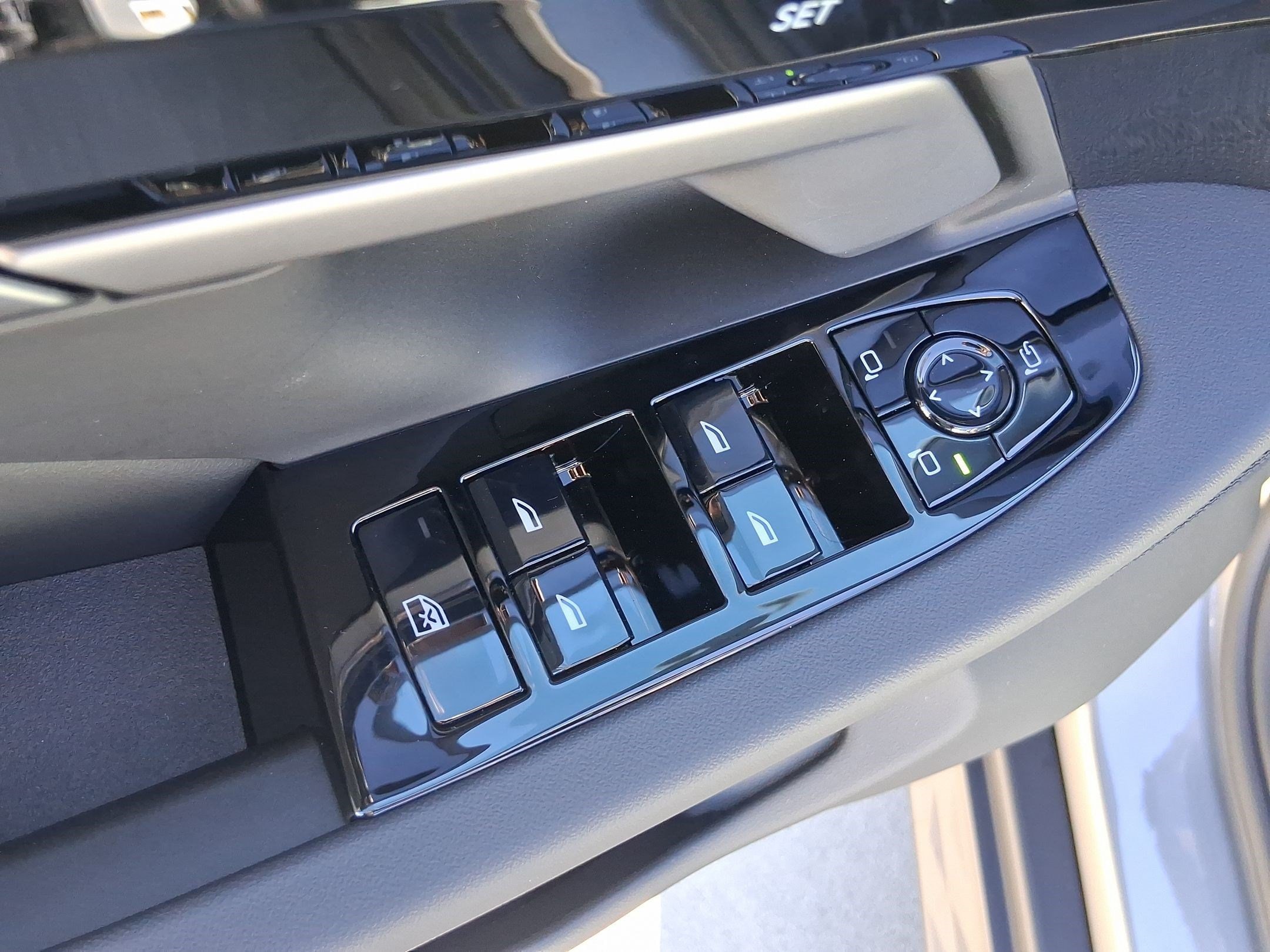 2026 BMW 5 Series 530i - Photo 19