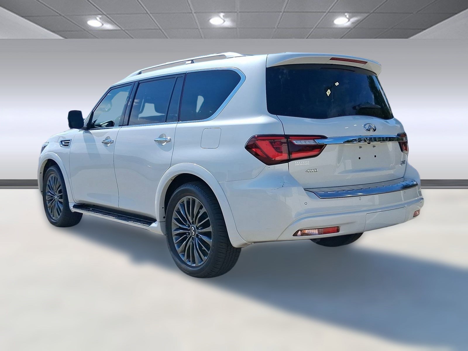 2023 Infiniti QX80 Sensory photo 3