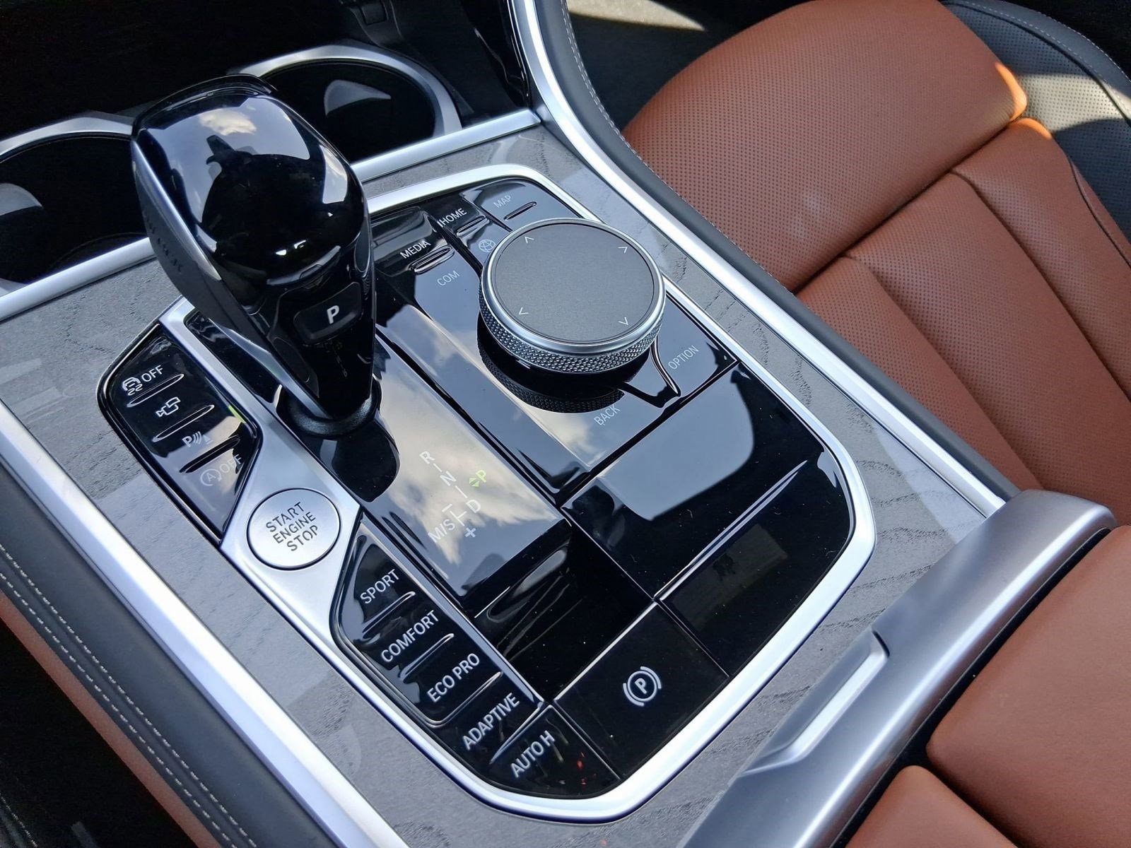 2026 BMW 8 Series 840i - Photo 18