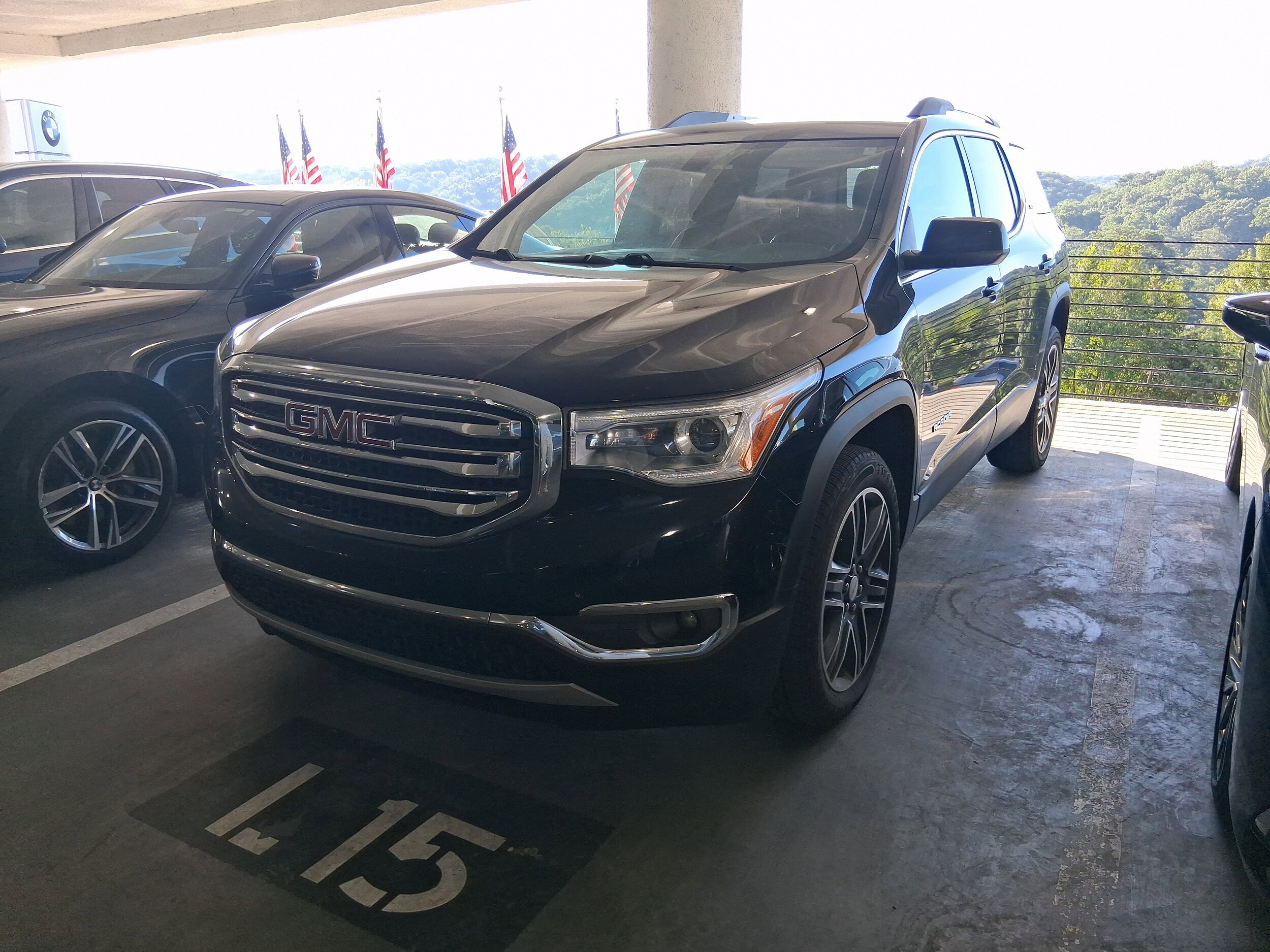 2017 Gmc Acadia SLT photo 3