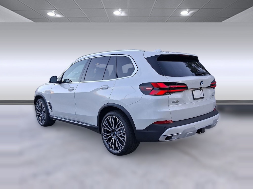 New 2026 BMW X5 xDrive40i SUV