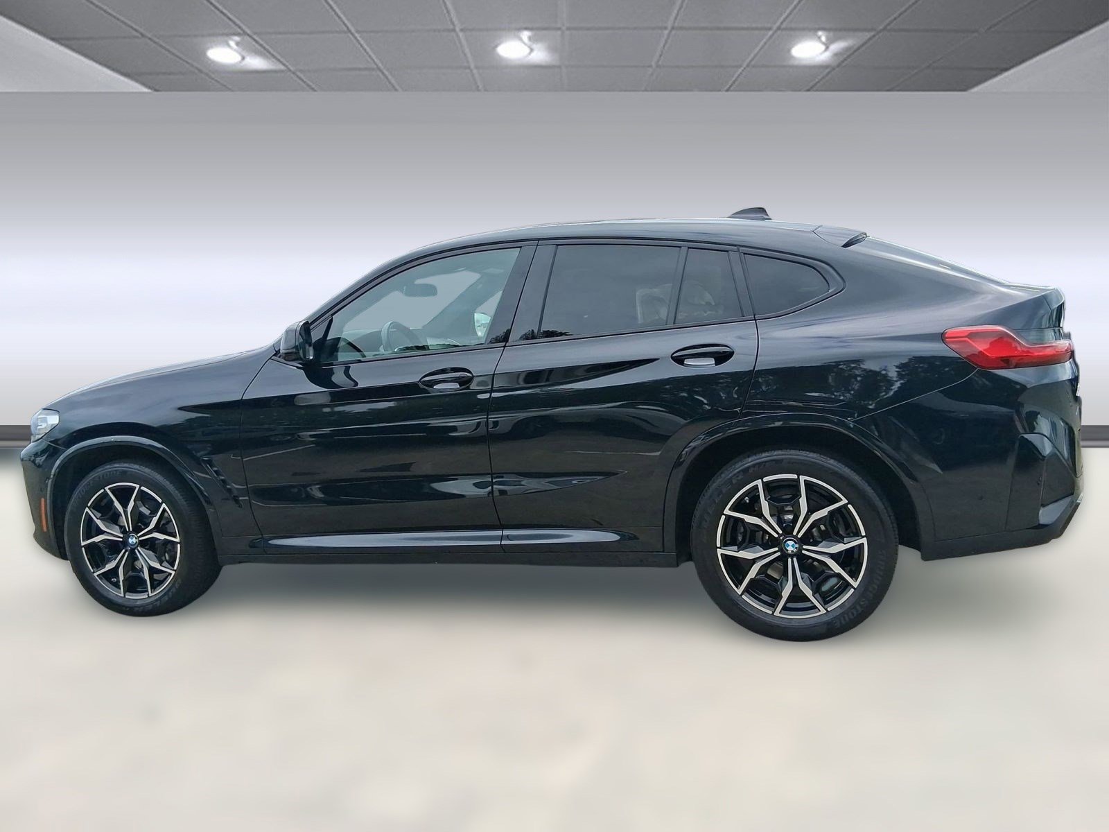 2023 Bmw X4 xDrive30i photo 2