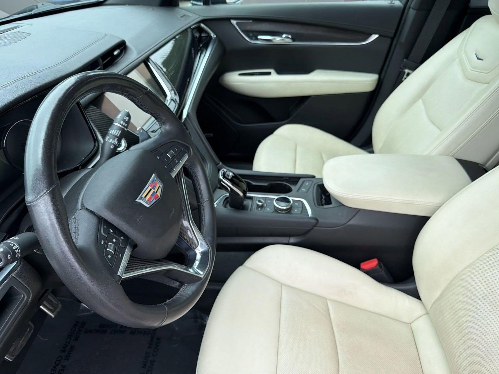 XT6 Sport SUV