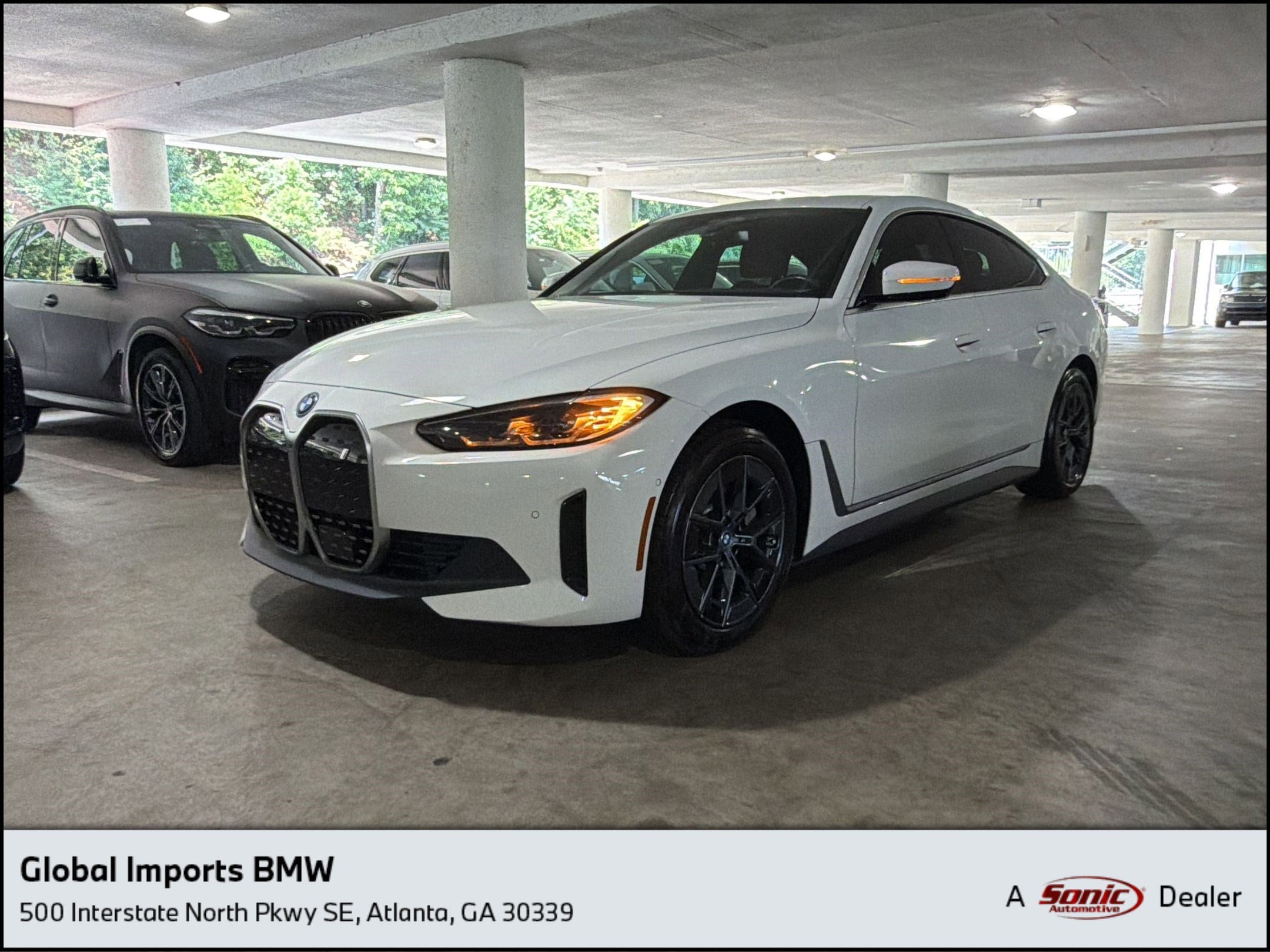 2023 BMW i4 eDrive35's photo