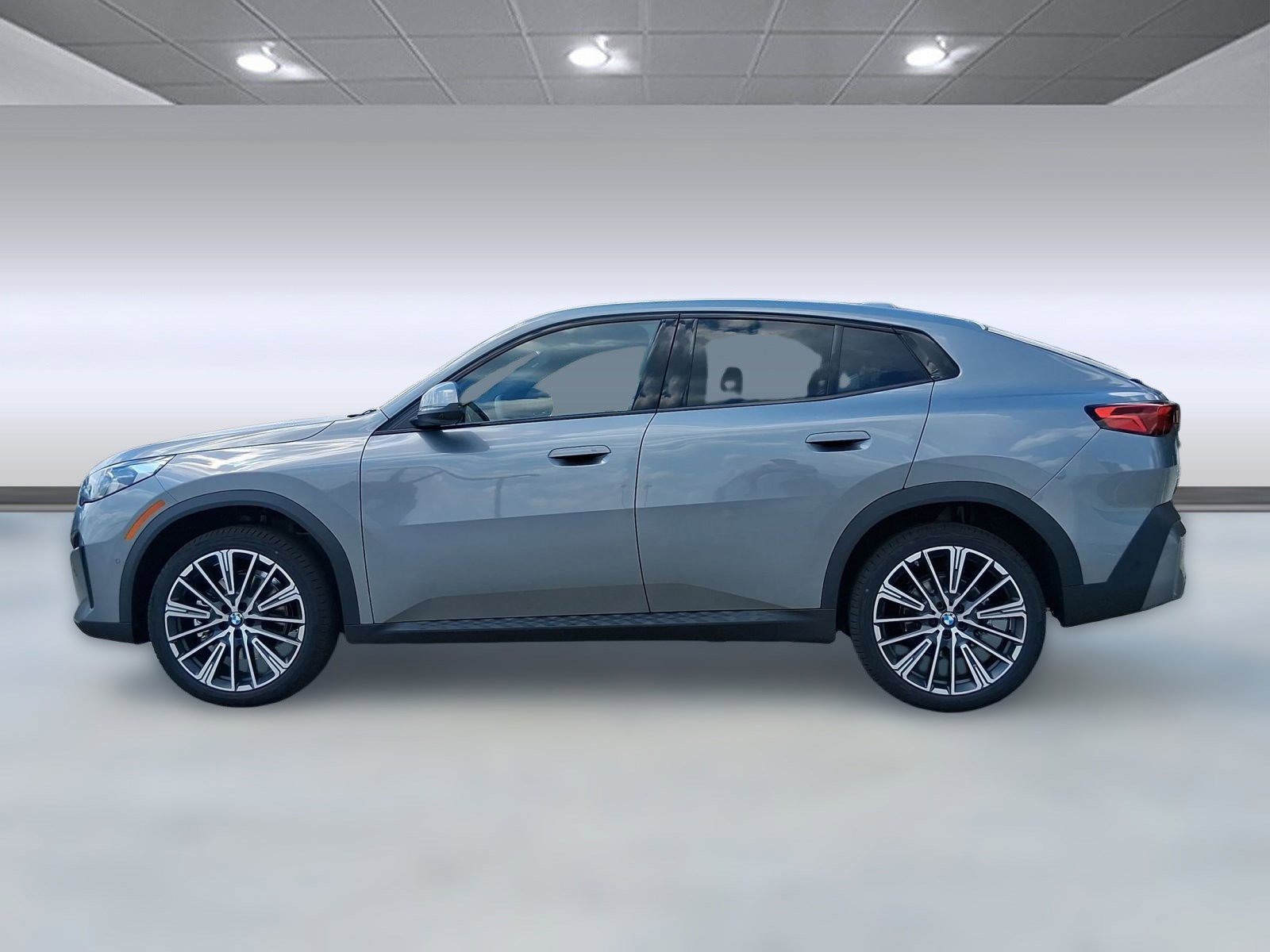 2026 Bmw X2 xDrive28i photo 2